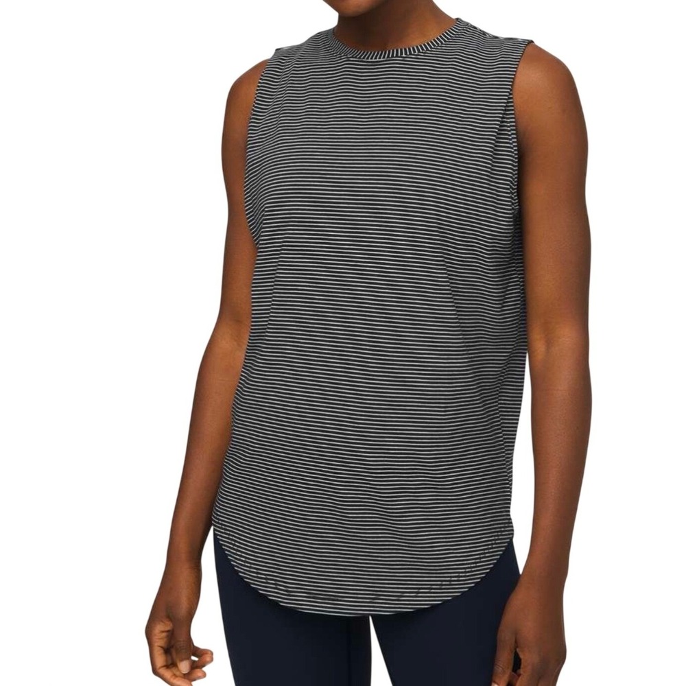 Lululemon Brunswick Muscle Tank in Hype Stripe Black White, Size 8, Athleisure